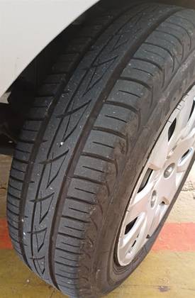 FORD KA 1.0 TI-VCT FLEX SE PLUS MANUAL FORD KA 1.0 TI-VCT FLEX SE PLUS MANUAL